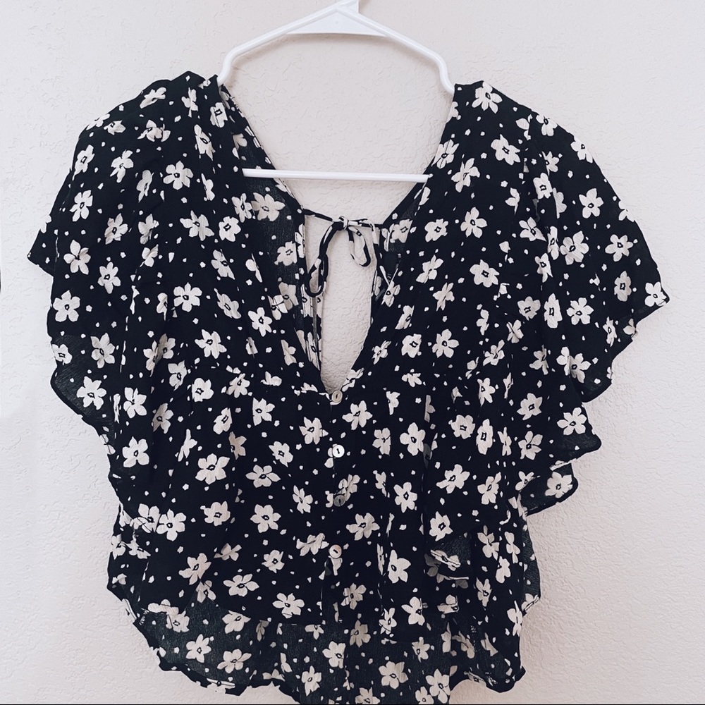 Forever 21 Black and Ivory Woven Top, medium!